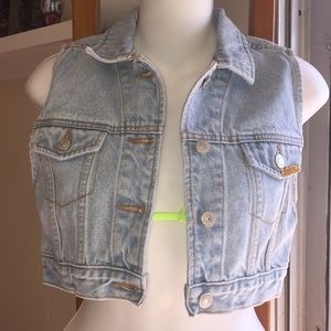 Crop top jean vest